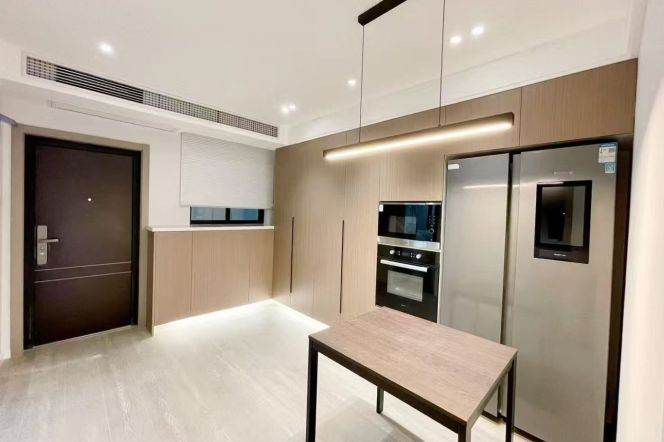 1BR Apartment near People's Square