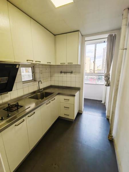 Housing image — Kitchen