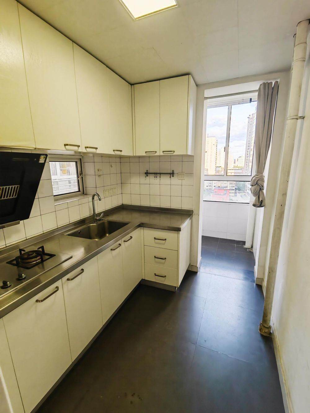Housing image — Kitchen