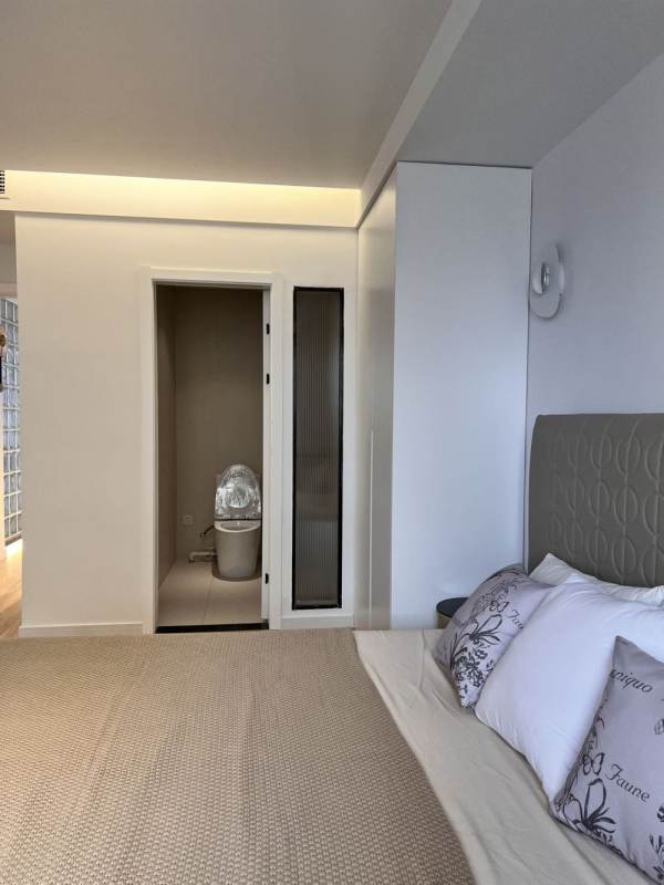 Housing image — Bedroom