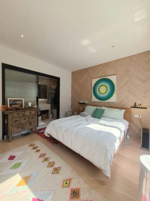 Housing image — Bedroom