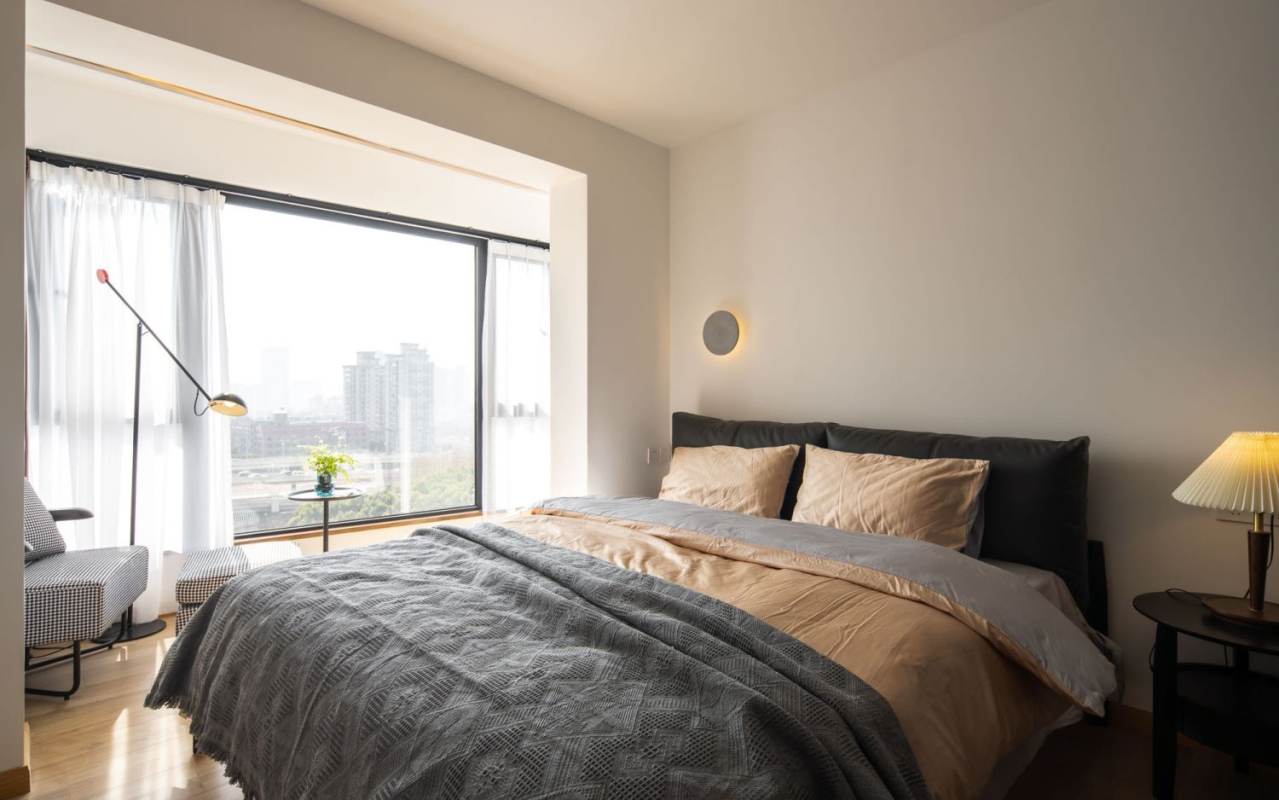Housing image — Bedroom