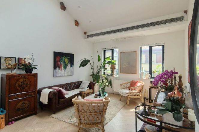 High-Ceiling 4BR Lane House in Old Xuhui with Green View (L1/L10/L12)