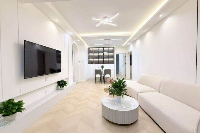 3BR Apartment in Jing'an (L2/L12/L13)