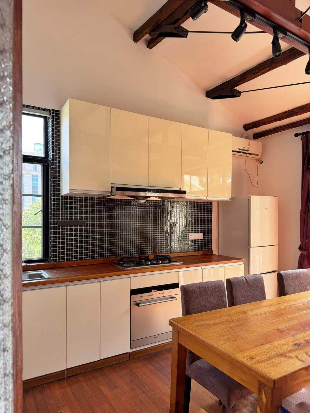Housing image — Kitchen