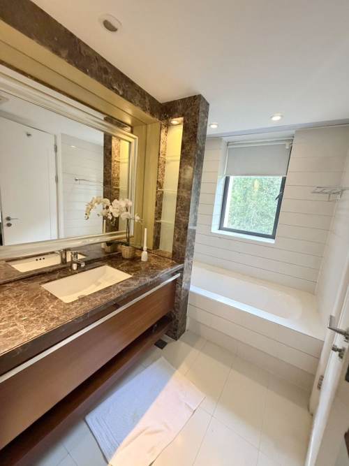 Housing image — Bathroom