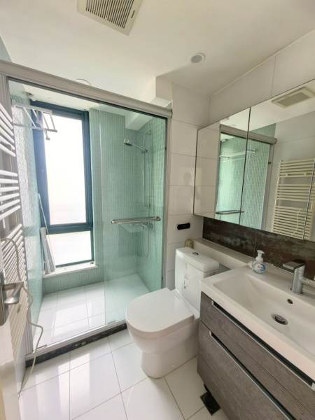 Housing image — Bathroom