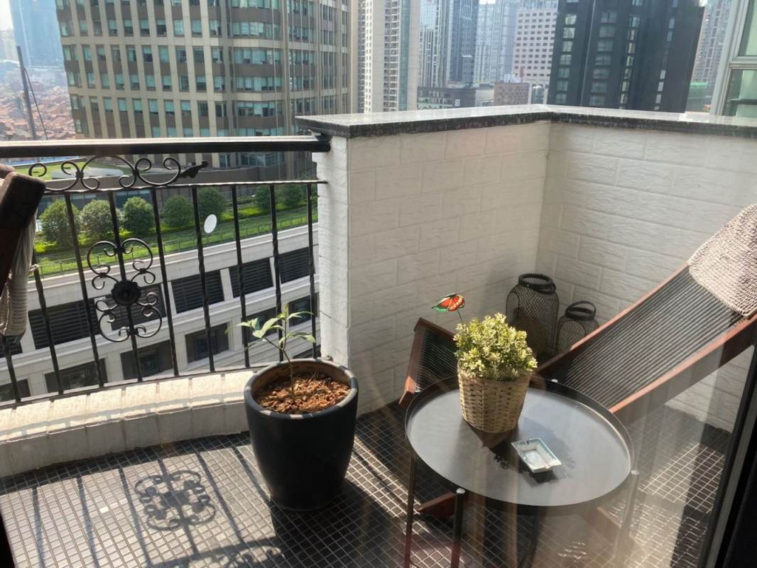 Housing image — Balcony