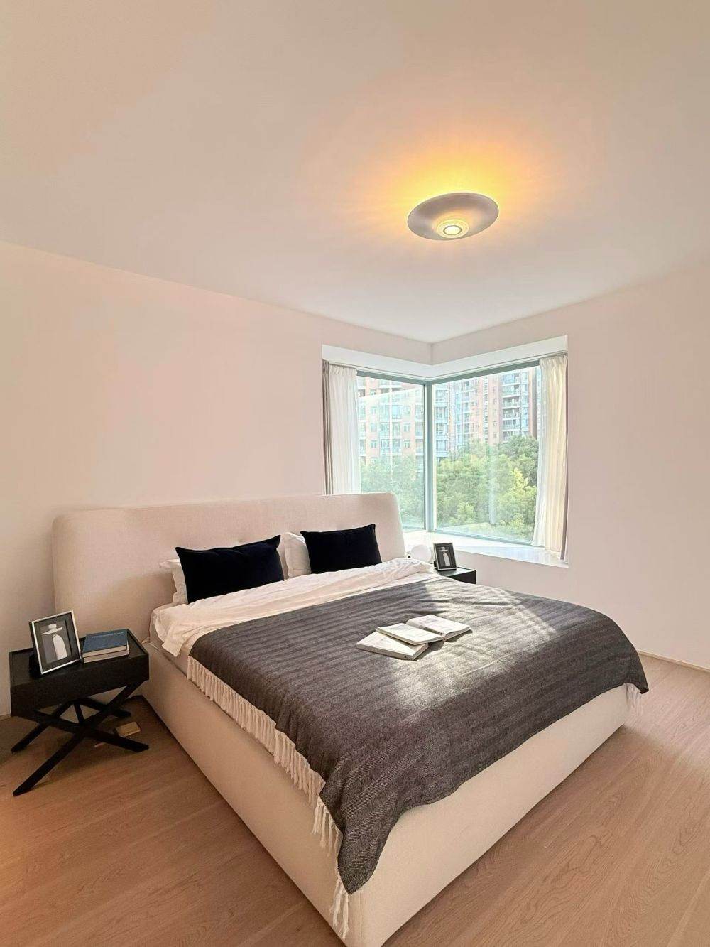 Housing image — Bedroom