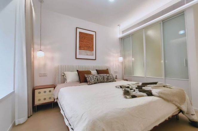 Spacious 2BR Apartment near Yishan Rd Metro (L3/L4/L9)