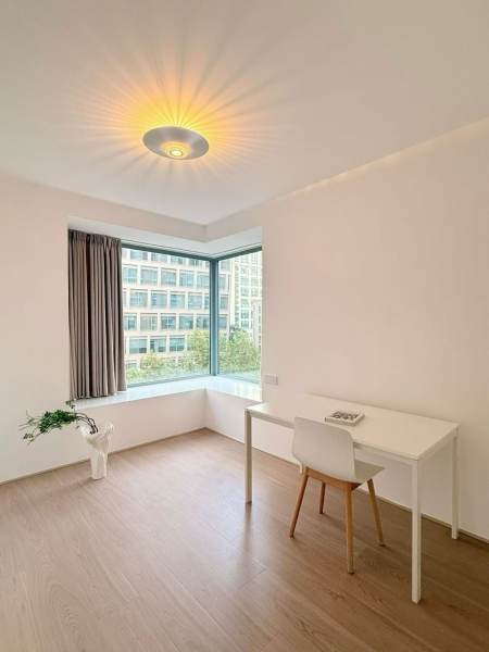 Housing image — Bedroom