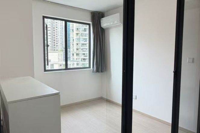 3BR Apartment near Jiangsu Rd Metro (L2/L11)