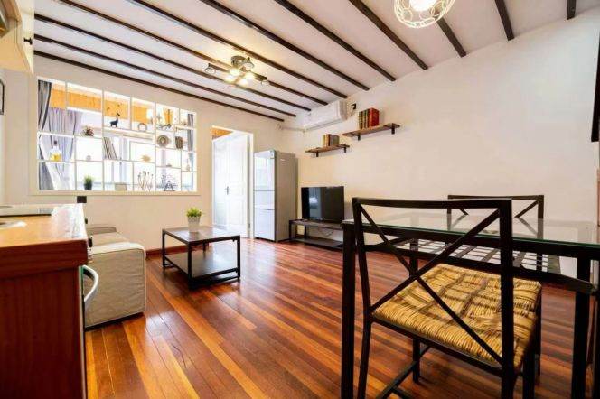 2BR Lane House near Xintiandi Metro with Terrace (L10/L13)