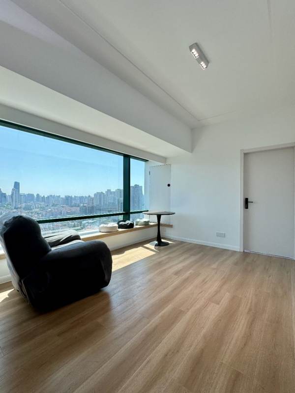 Housing image — Living Room