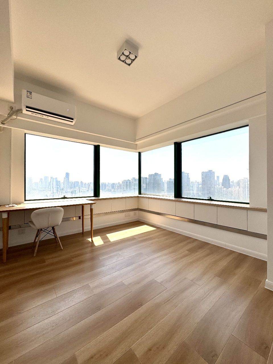 Housing image — Bedroom