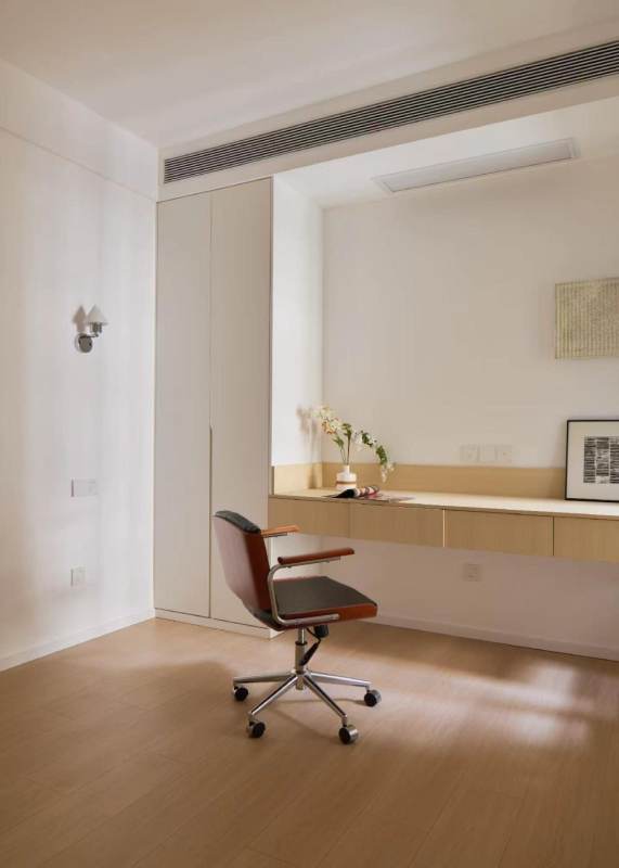 Housing image — Bedroom