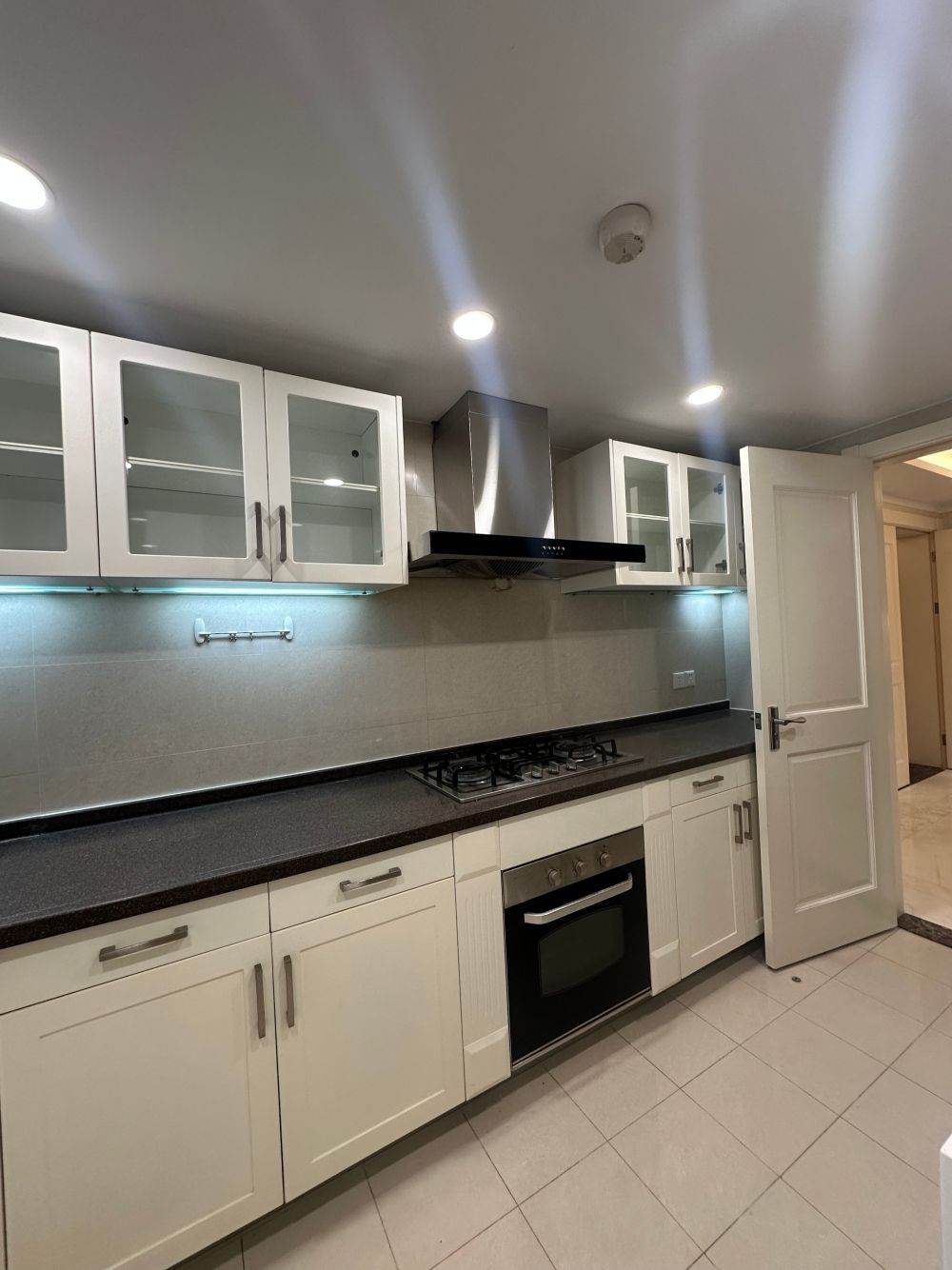 Housing image — Kitchen