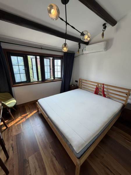Housing image — Bedroom