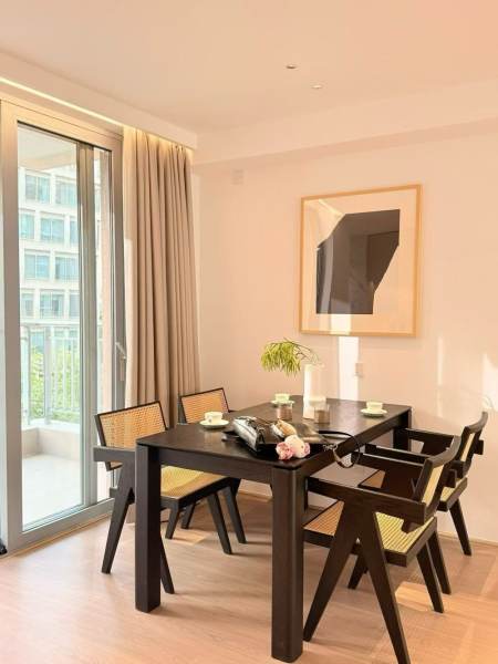 Housing image — Dining Area