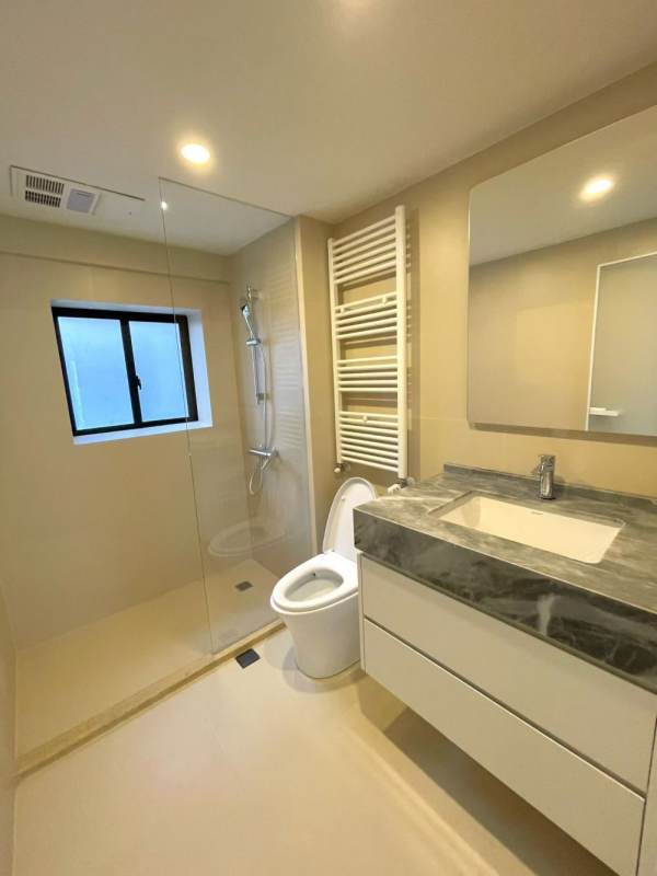 Housing image — Bathroom