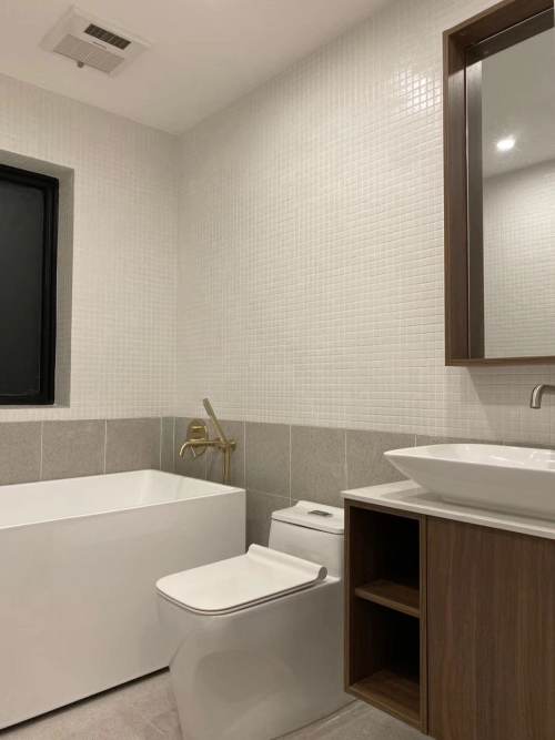 Housing image — Bathroom