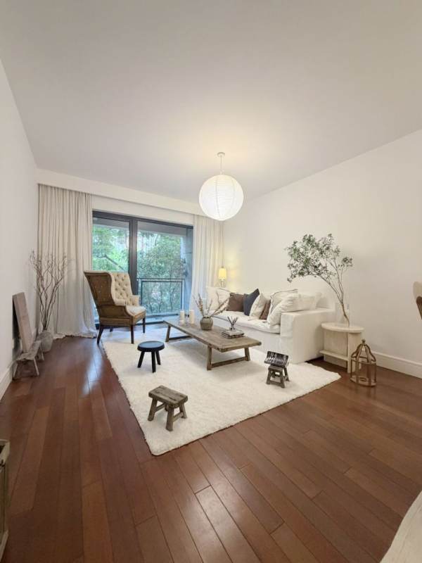 Housing image — Living Room