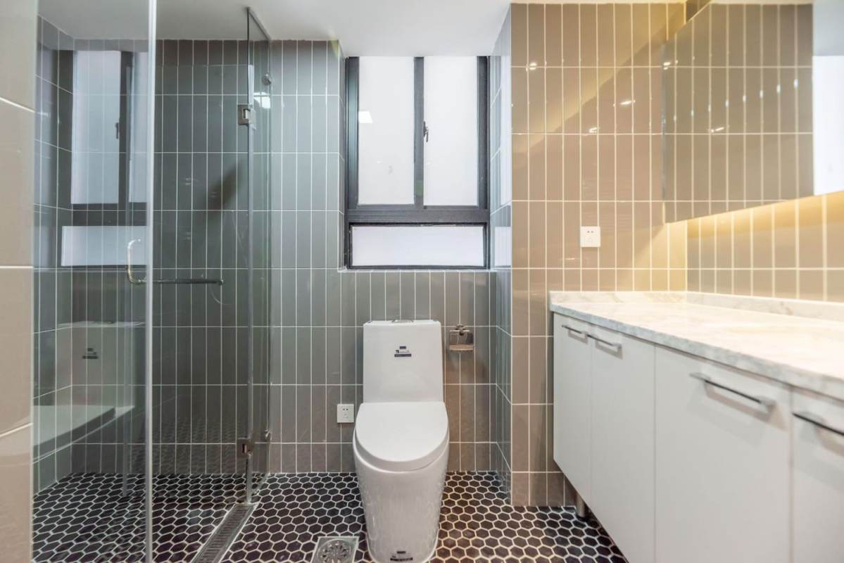 Housing image — Bathroom