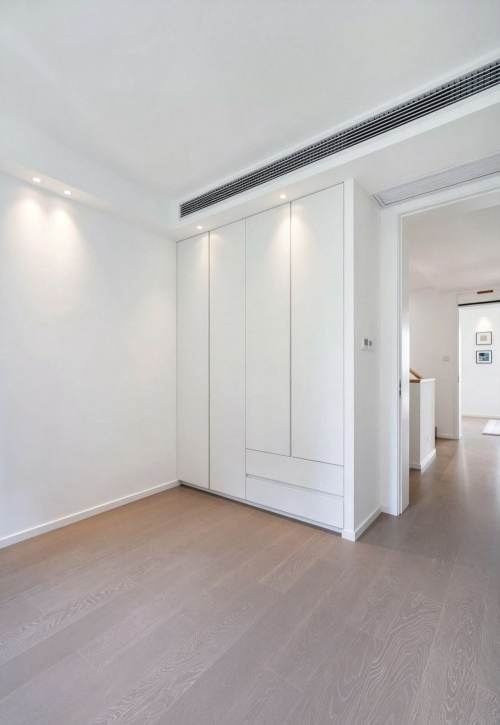 Housing image — Bedroom