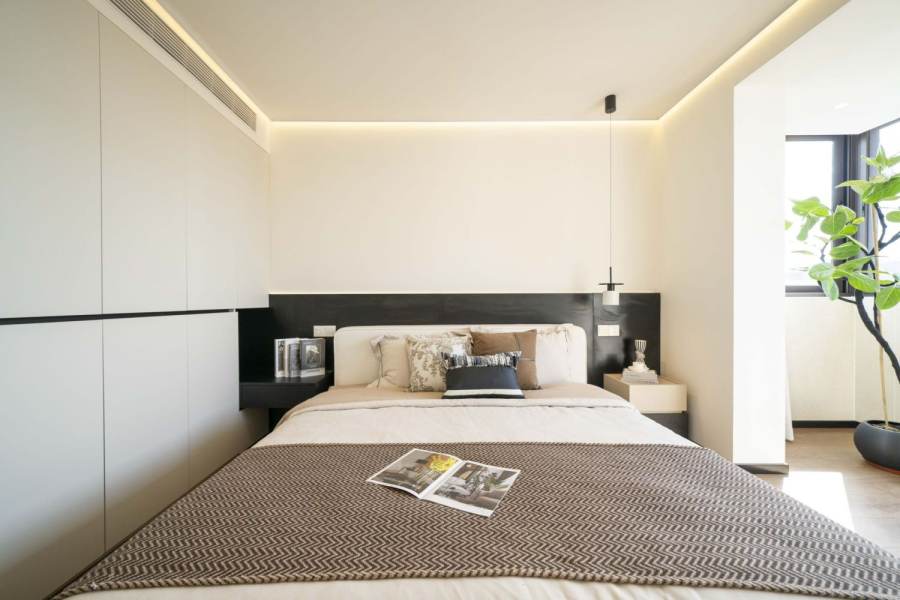 Housing image — Bedroom