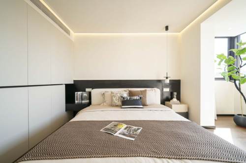Housing image — Bedroom