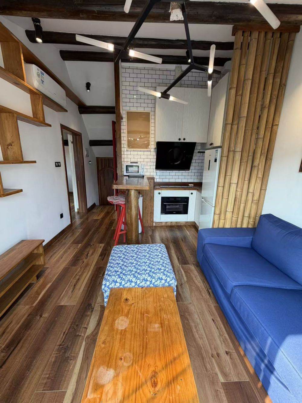 Housing image — Living Room