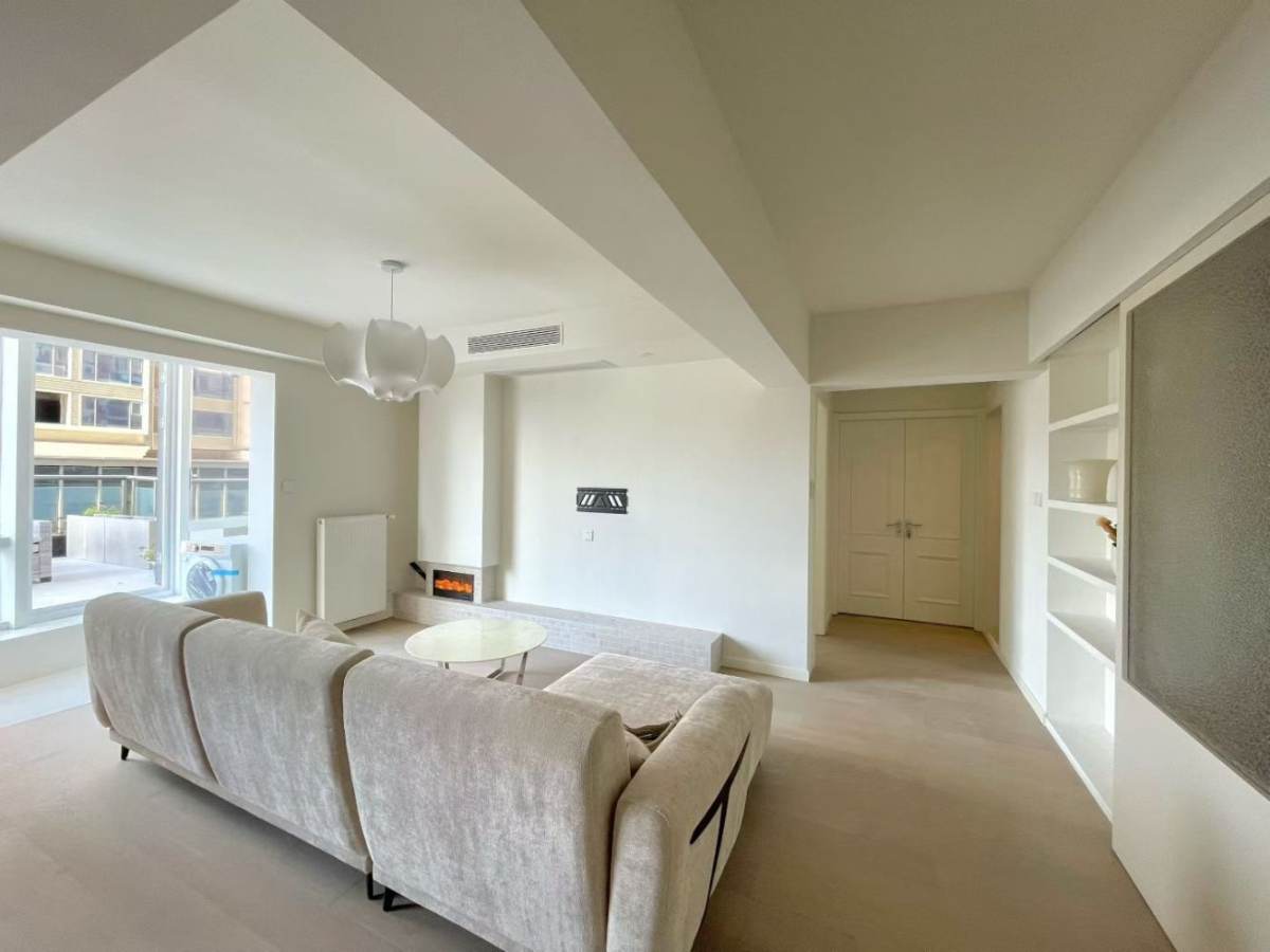Housing image — Living Room