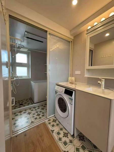 Housing image — Bathroom
