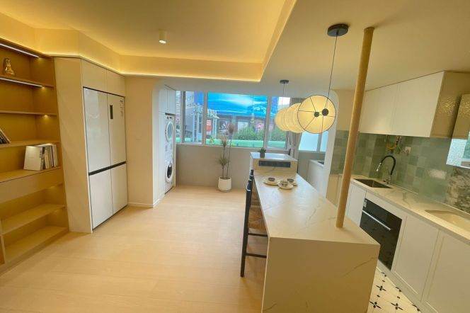 2BR Apartment near Shanghai Indoor Stadium Metro (L1/L4)