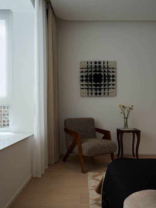 Housing image — Bedroom