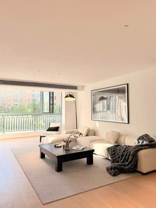 Housing image — Living Room