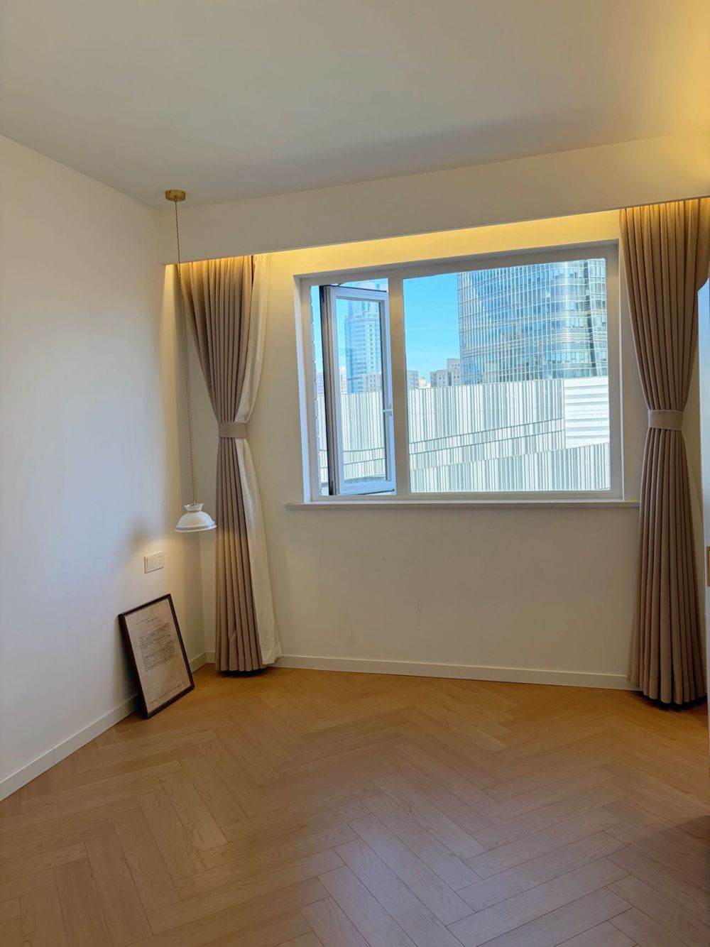 Housing image — Bedroom