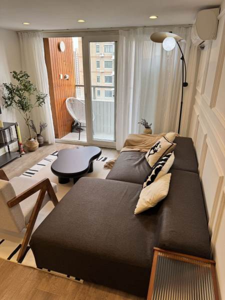 Housing image — Living Room