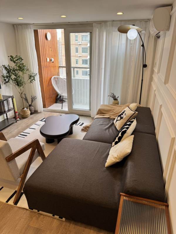 Housing image — Living Room