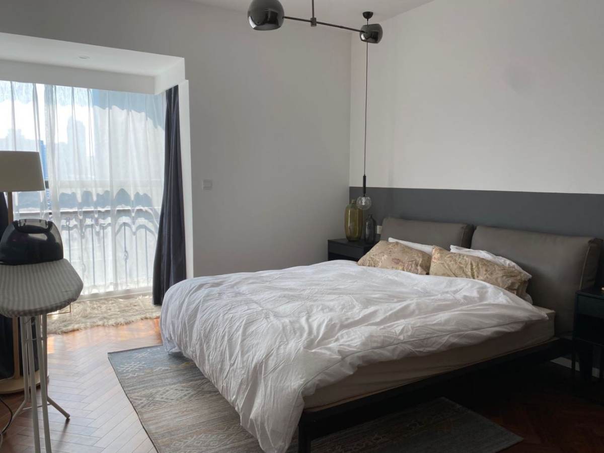 Housing image — Bedroom