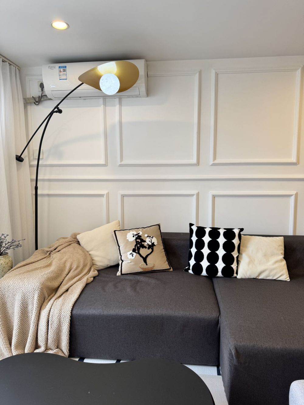 Housing image — Living Room