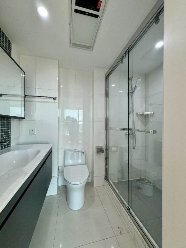 Housing image — Bathroom