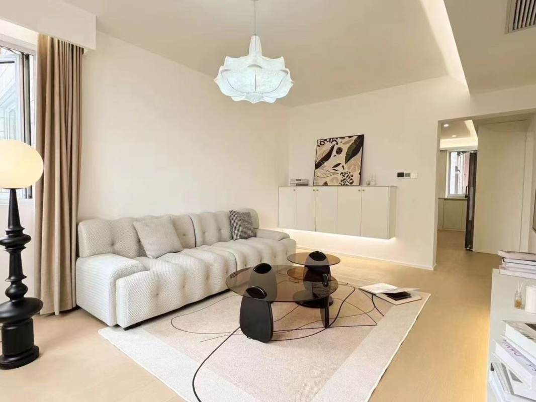 Housing image — Living Room