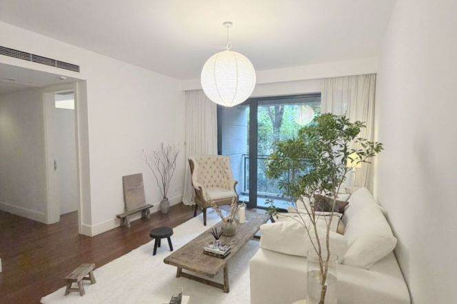 Spacious 2BR Apartment near Xintiandi Metro (L10/L13)