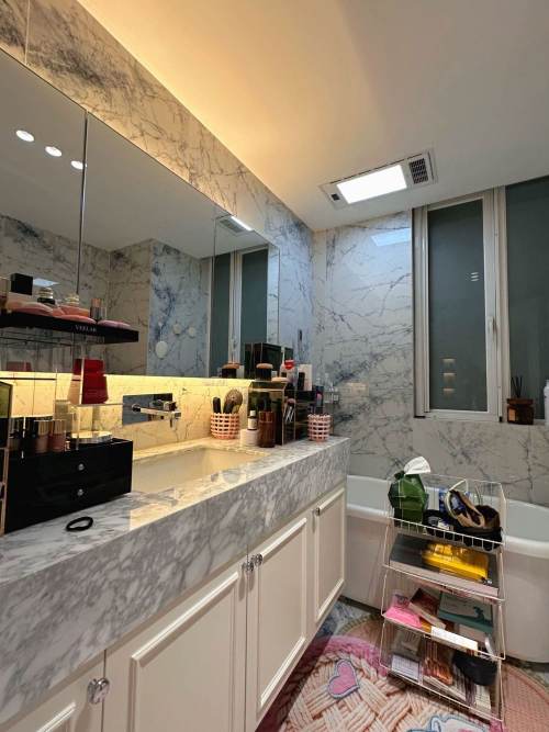 Housing image — Bathroom
