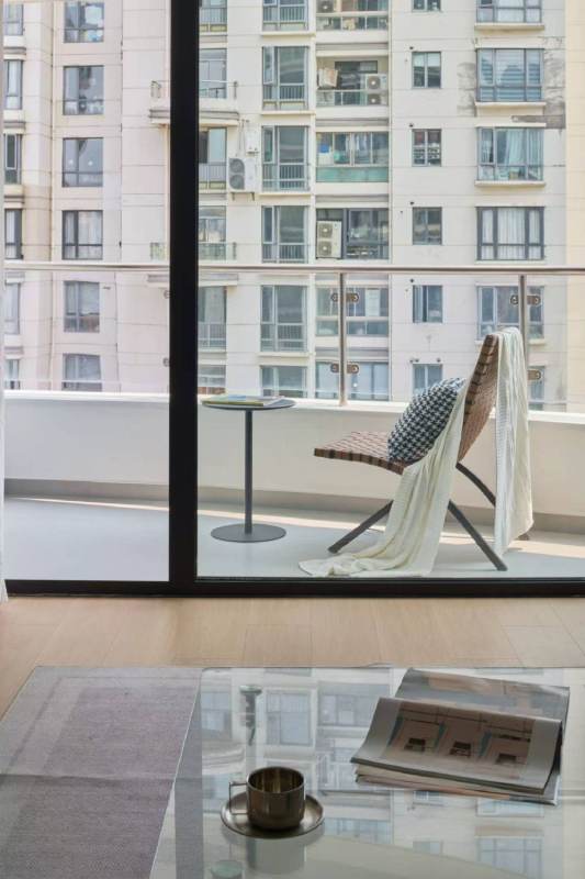 Housing image — Balcony