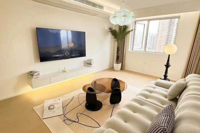 High-Ceiling 3BR Apartment near Madang Rd Metro with Outstanding View