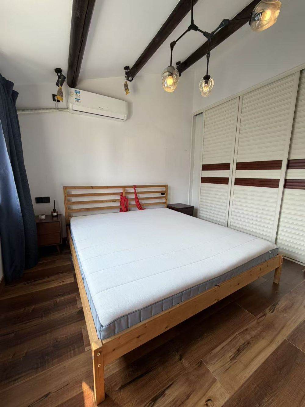 Housing image — Bedroom