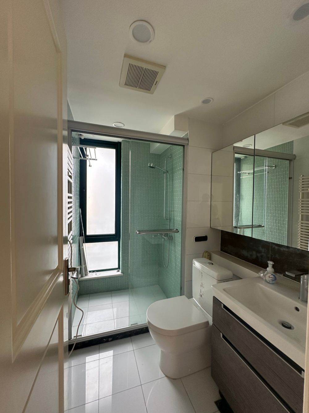Housing image — Bathroom