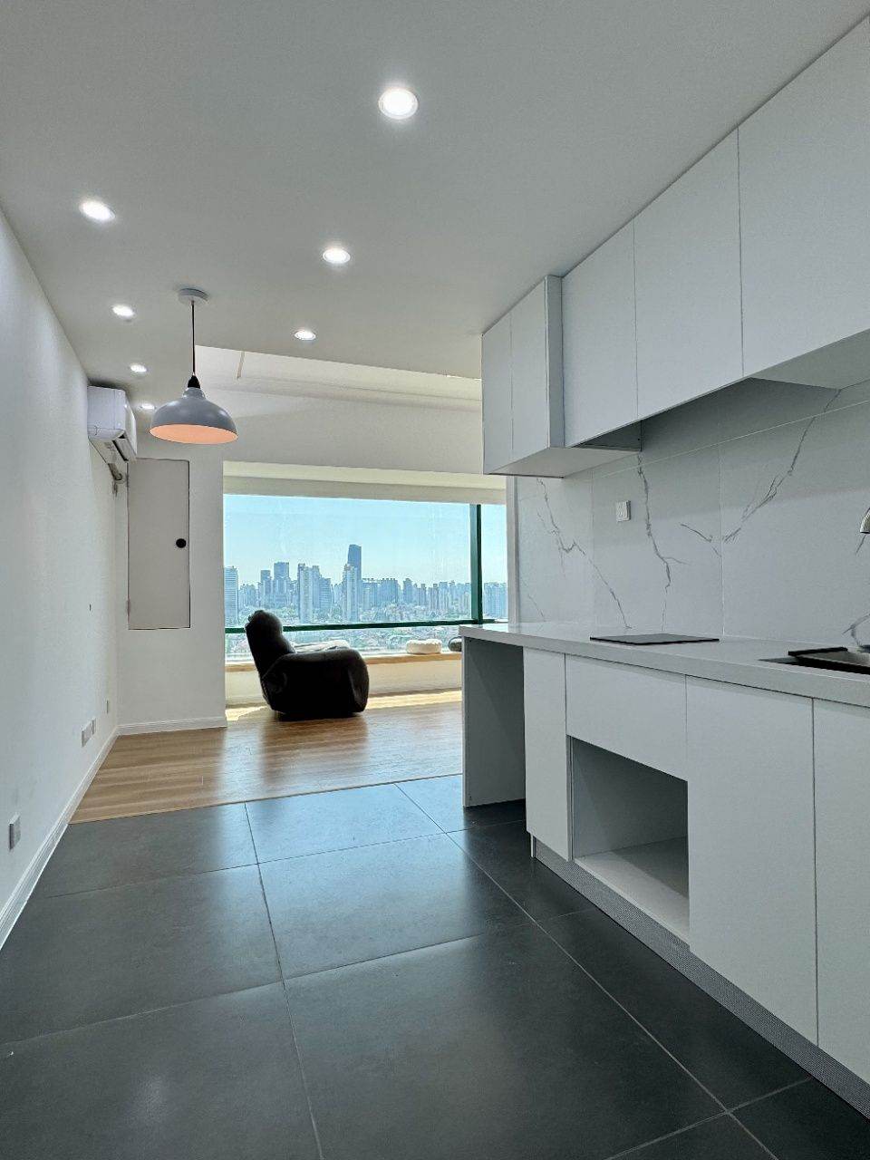 Housing image — Living Room